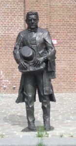 Pincoffs statue at Rotterdam Entrepot